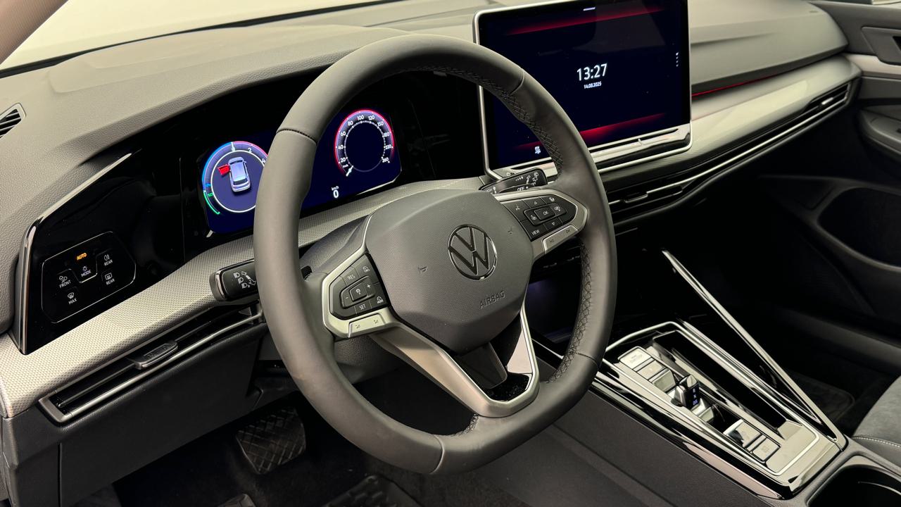 VW<br>Golf VIII 1.5 TSI PHEV Style