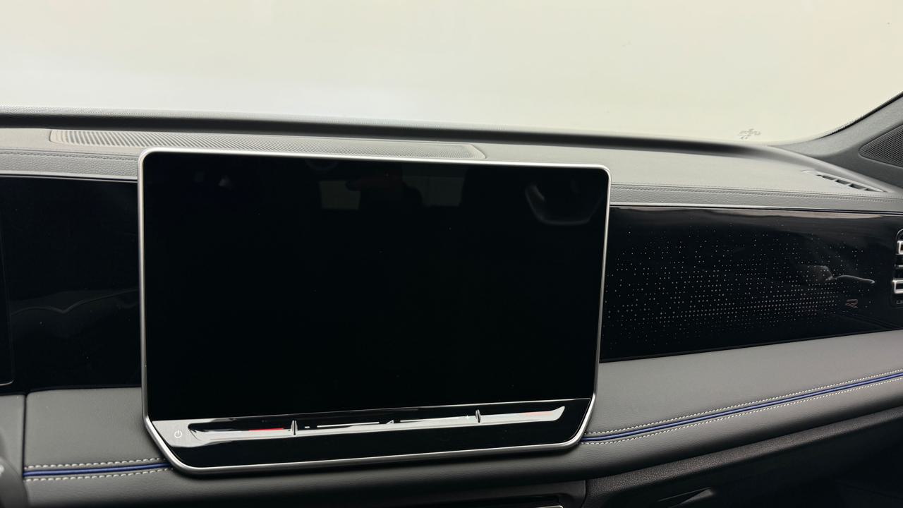 VW<br>Tiguan 2.0 TDI SCR R-Line 4Motion DSG