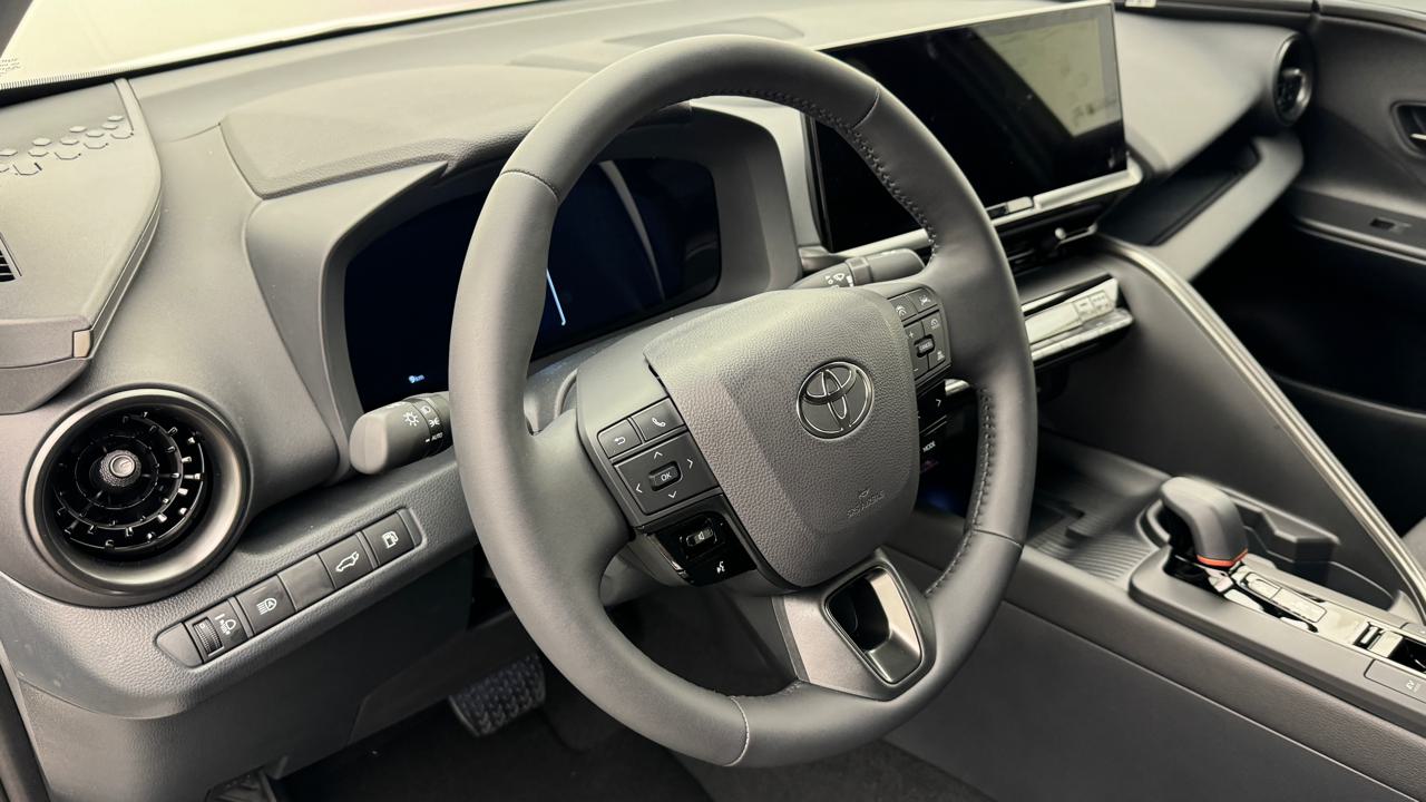 Toyota<br>C-HR 2.0 HSD Sport CVT
