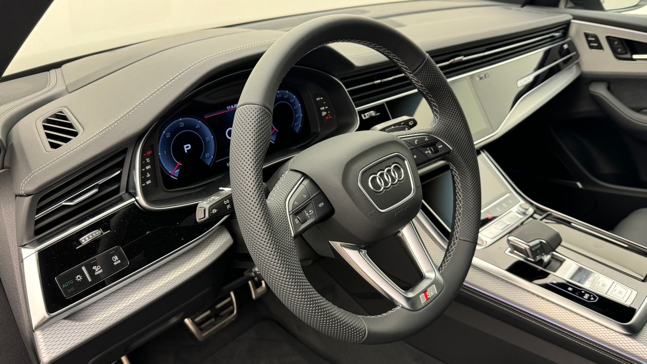 Audi<br>Q8 SUV 50 TDI quattro S Line tiptronic