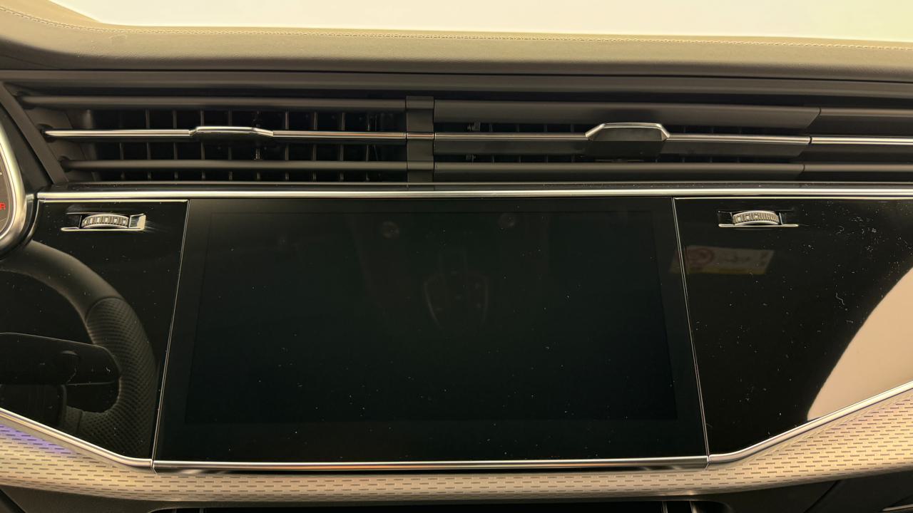 Audi<br>Q8 SUV 50 TDI quattro S Line tiptronic