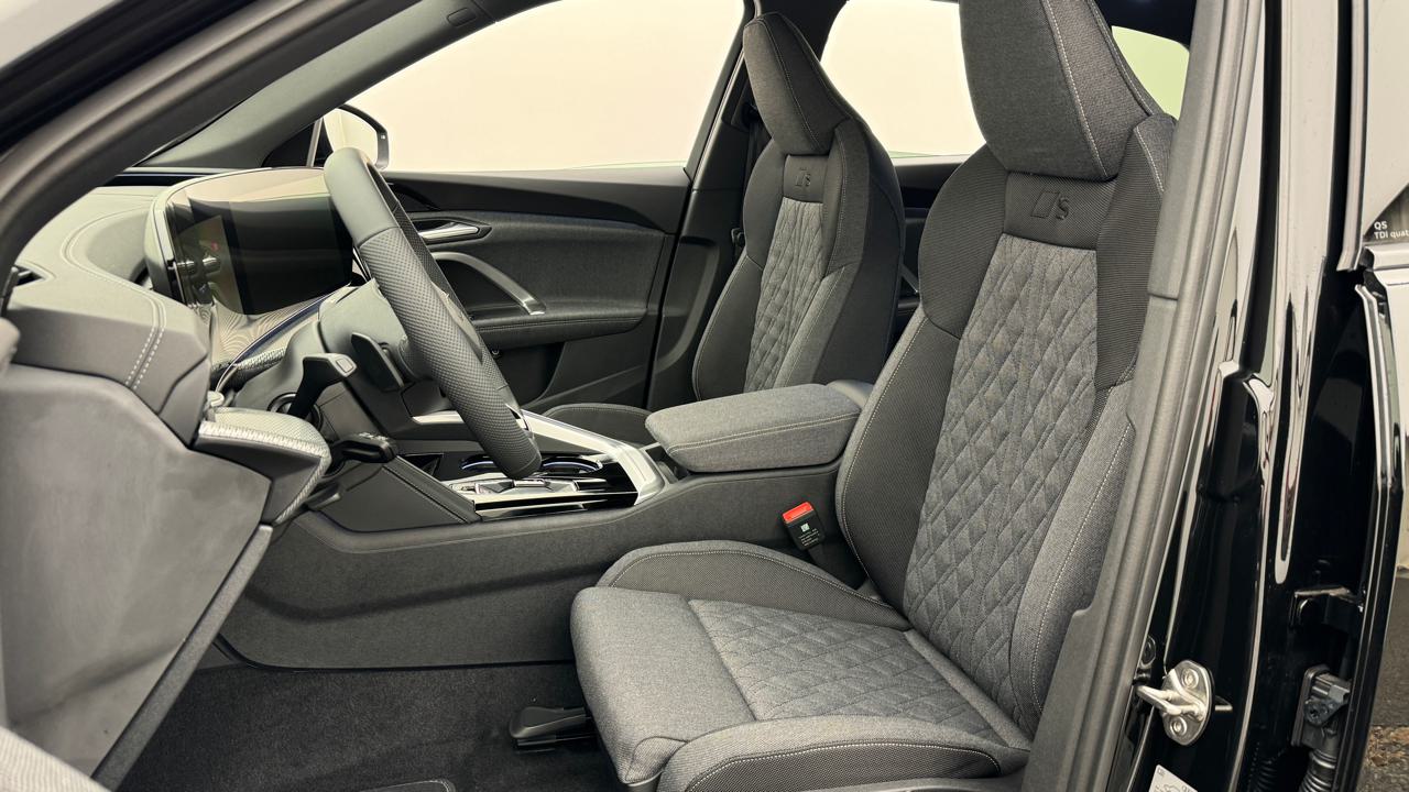 Audi<br>Q5 40 TDI S-Line quattro S-tronic
