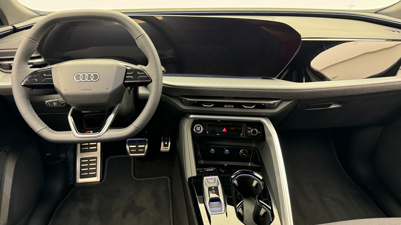 Audi<br>Q5 40 TDI S-Line quattro S-tronic