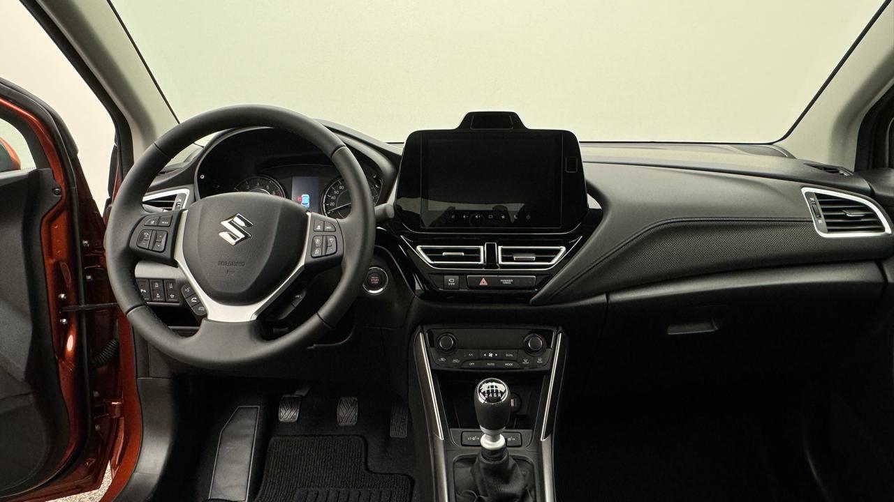 Suzuki<br>S-Cross 1.4 16V Compact Top MHD 4WD