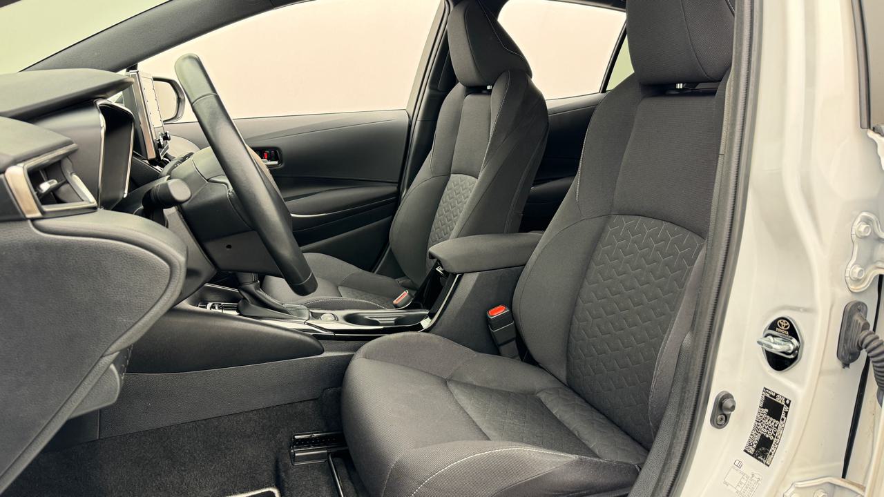 Toyota<br>Corolla 1.8 HSD Trend e-CVT