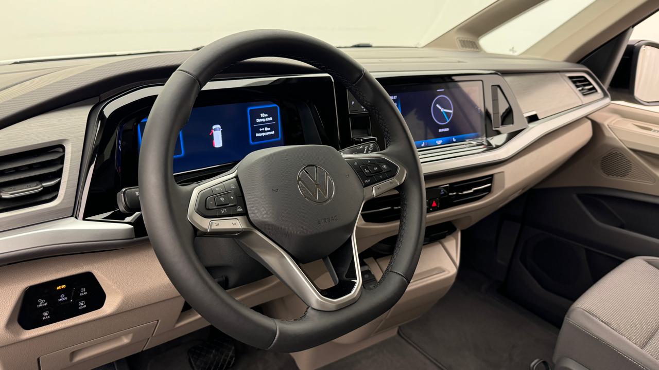 VW<br>Multivan 2.0 TDI Life Edition DSG Lang