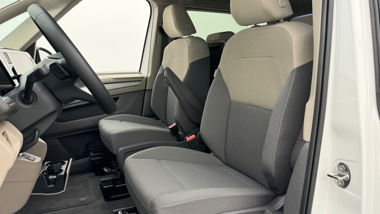 VW<br>Multivan 2.0 TDI Life Edition DSG