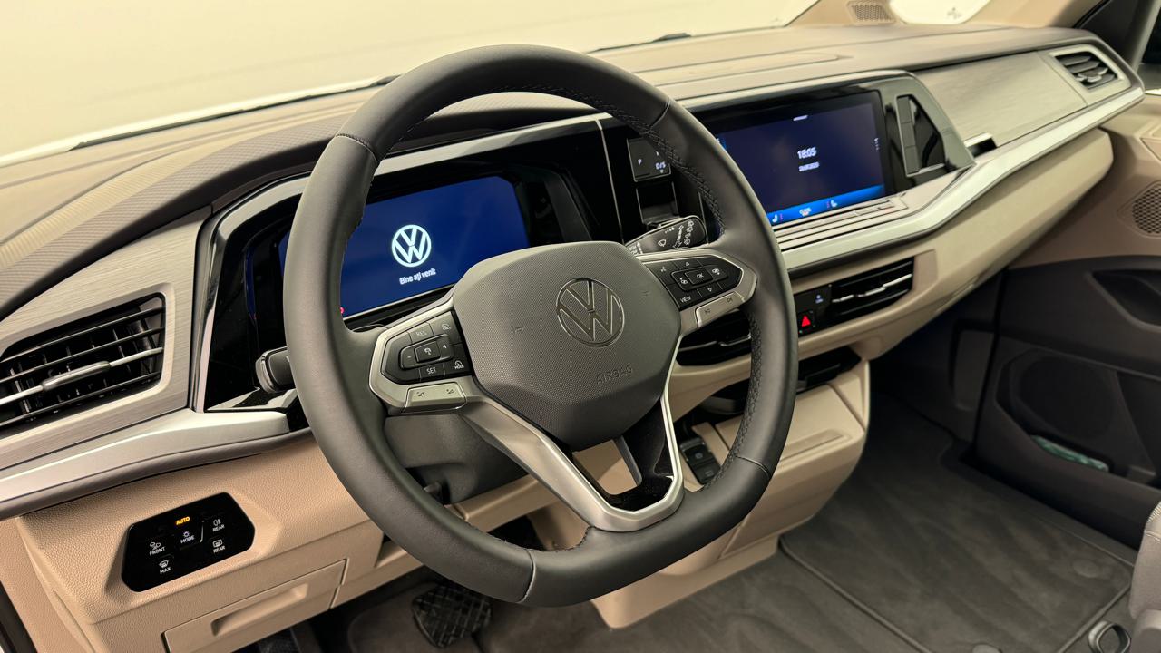 VW<br>Multivan 2.0 TDI Life Edition DSG