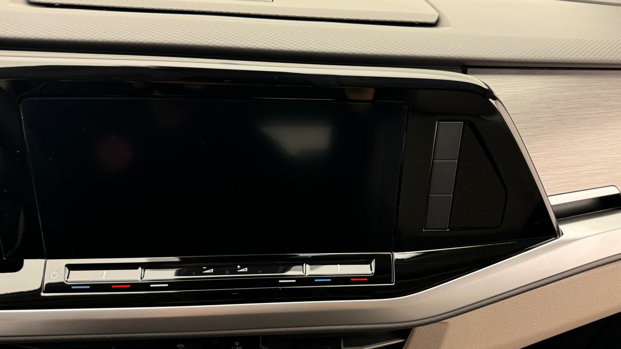 VW<br>Multivan 2.0 TDI Life Edition DSG