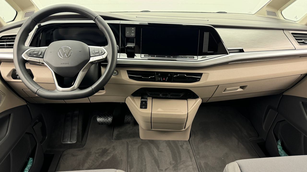 VW<br>Multivan 2.0 TDI Life Edition DSG