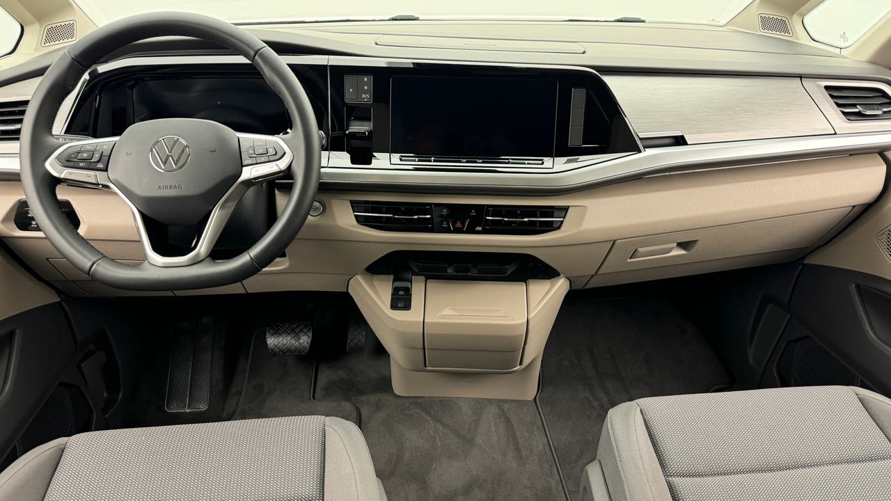 VW<br>Multivan 2.0 TDI Life Edition DSG