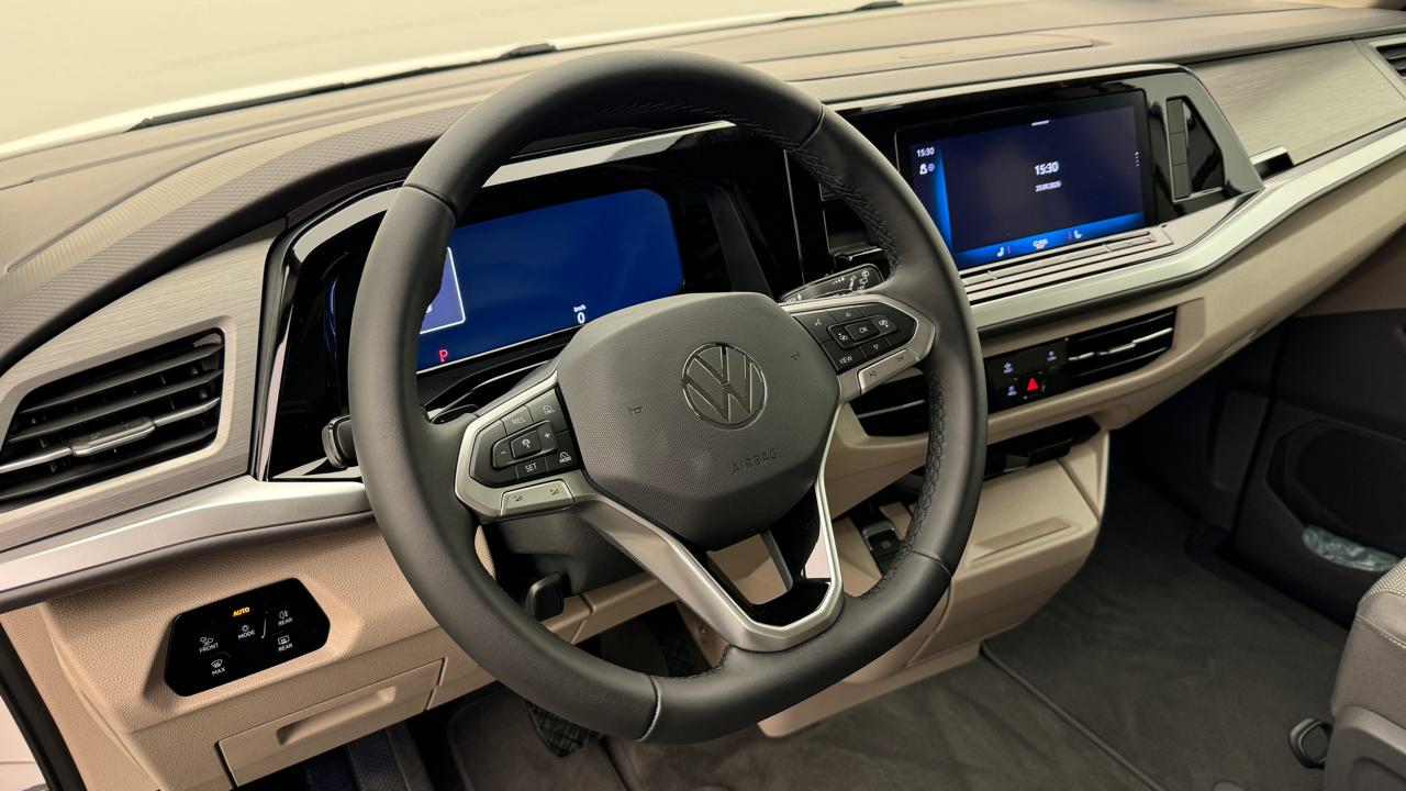 VW<br>Multivan 2.0 TDI Life Edition DSG