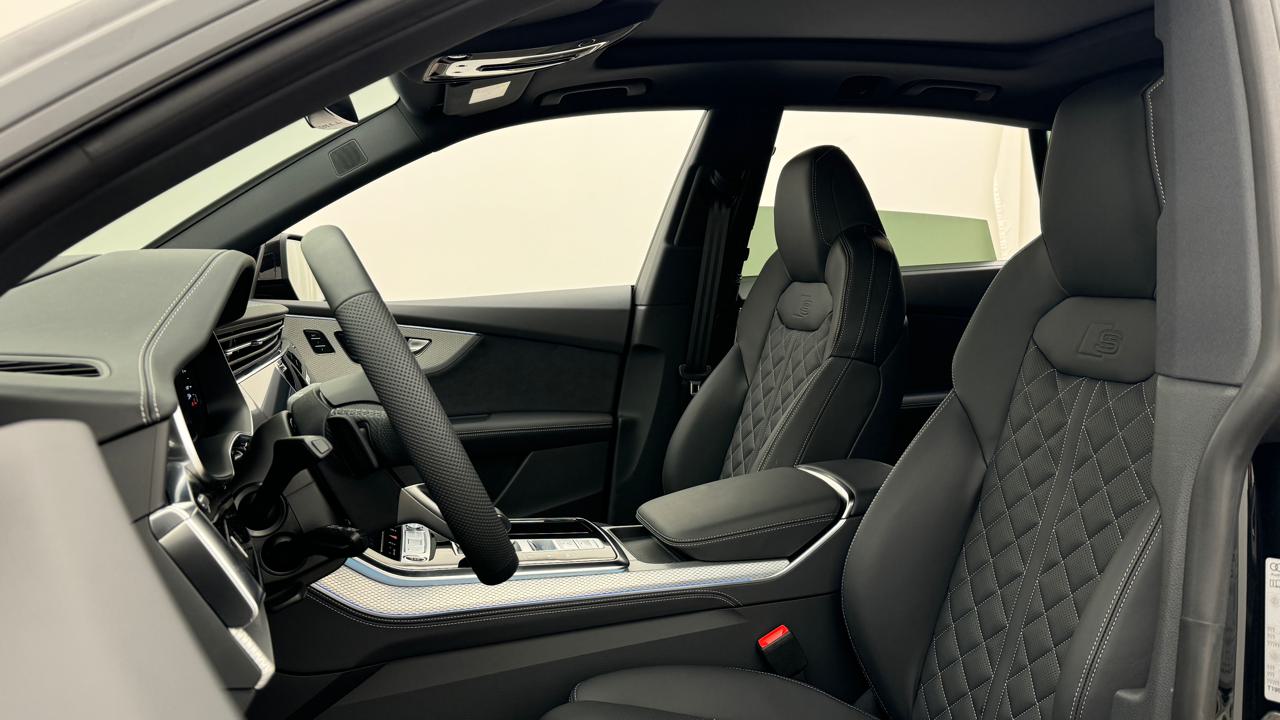 Audi<br>Q8 SUV 50 TDI quattro S Line tiptronic