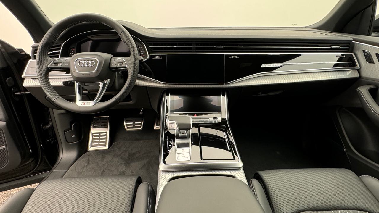 Audi<br>Q8 SUV 50 TDI quattro S Line tiptronic