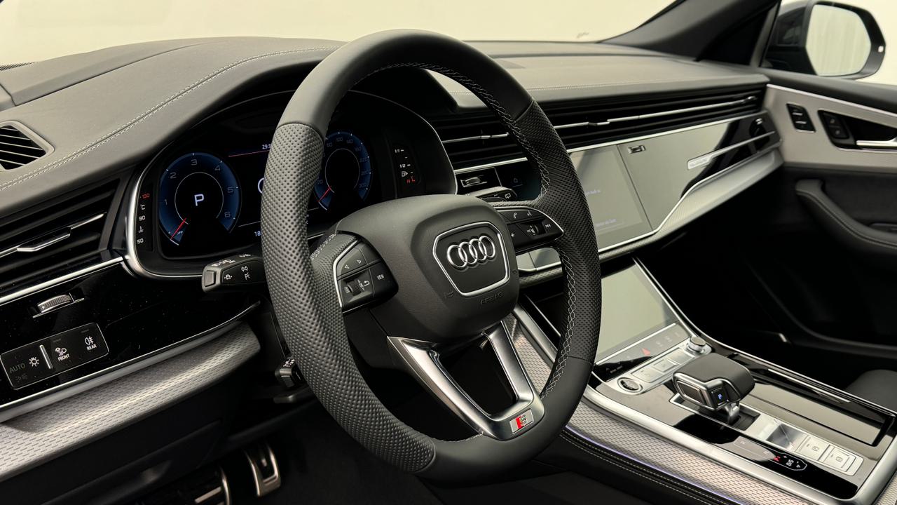 Audi<br>Q8 SUV 50 TDI quattro S Line tiptronic