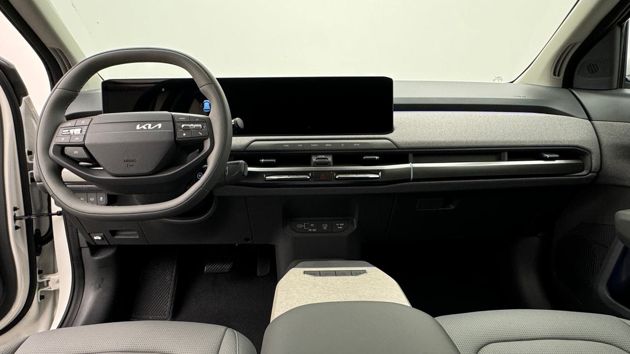 Kia<br>EV3 81 Earth+