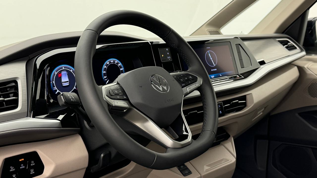 VW<br>Multivan 2.0 TDI Life Edition DSG