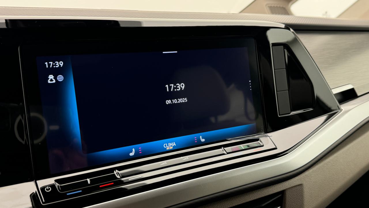 VW<br>Multivan 2.0 TDI Life Edition DSG Lang