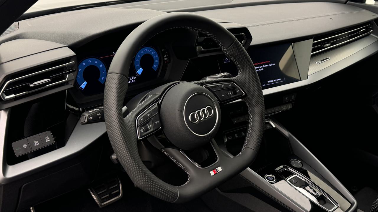Audi<br>A3 Sportback 35 TFSI S line S-tronic