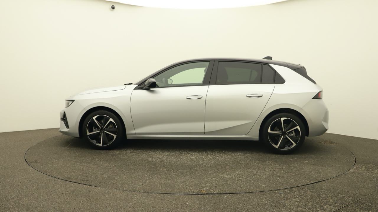 Opel<br>Astra 1.2i Turbo GS A