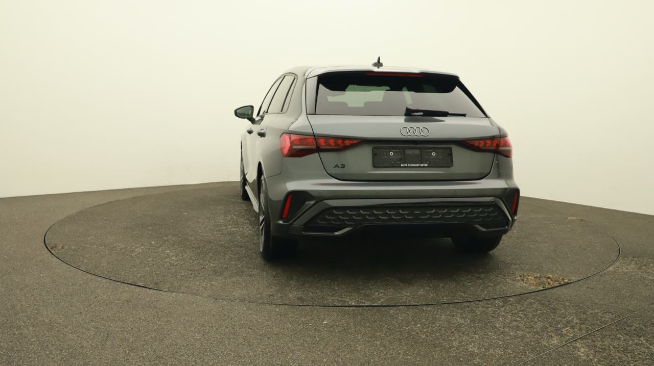 Audi<br>A3 Sportback 35 TFSI S line S-tronic