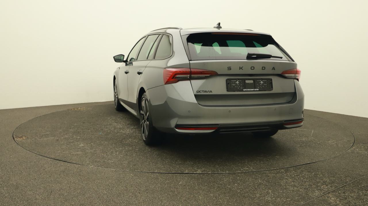 Skoda<br>Octavia Combi 1.5 TSI mHEV DSG Sport Line