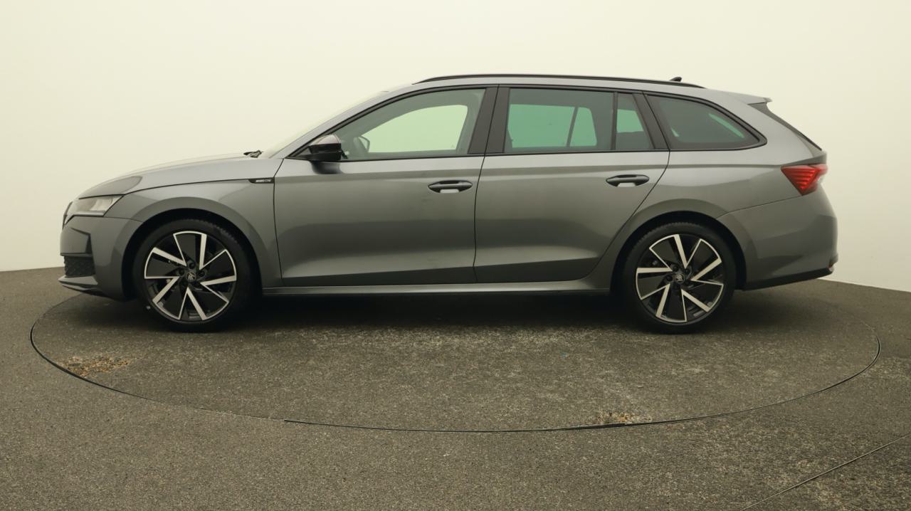 Skoda<br>Octavia Combi 1.5 TSI mHEV DSG Sport Line