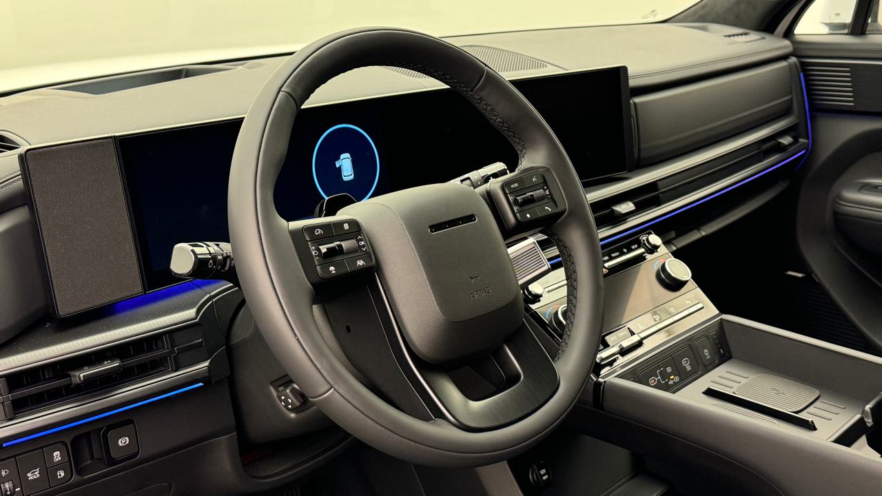 Hyundai<br>Santa Fe 1.6 T-GDi PHEV Calligraphy 4WD A