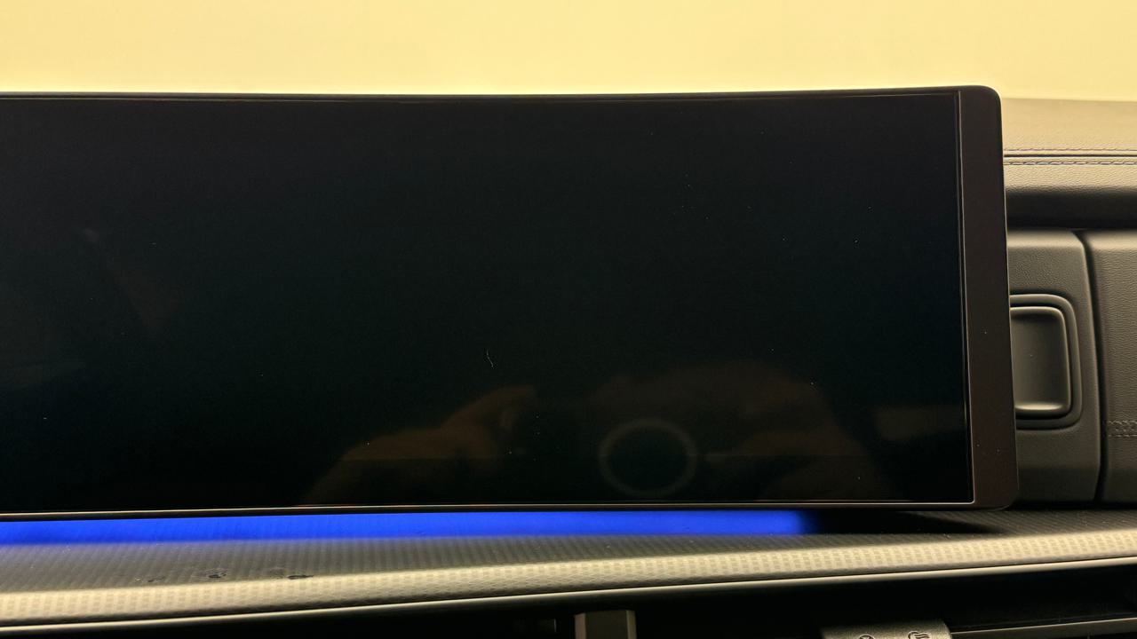 Hyundai<br>Santa Fe 1.6 T-GDi PHEV Calligraphy 4WD A