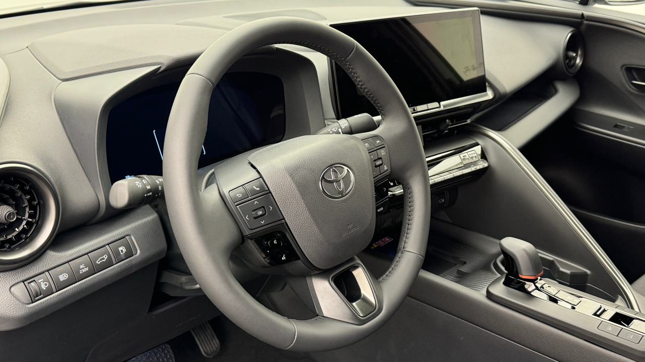 Toyota<br>C-HR 2.0 PHEV CVT Sport