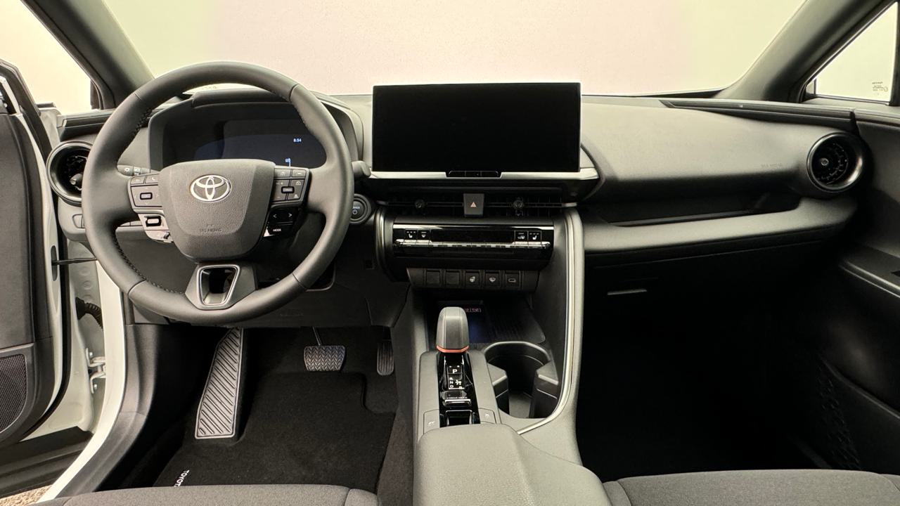 Toyota<br>C-HR 2.0 HSD Sport CVT