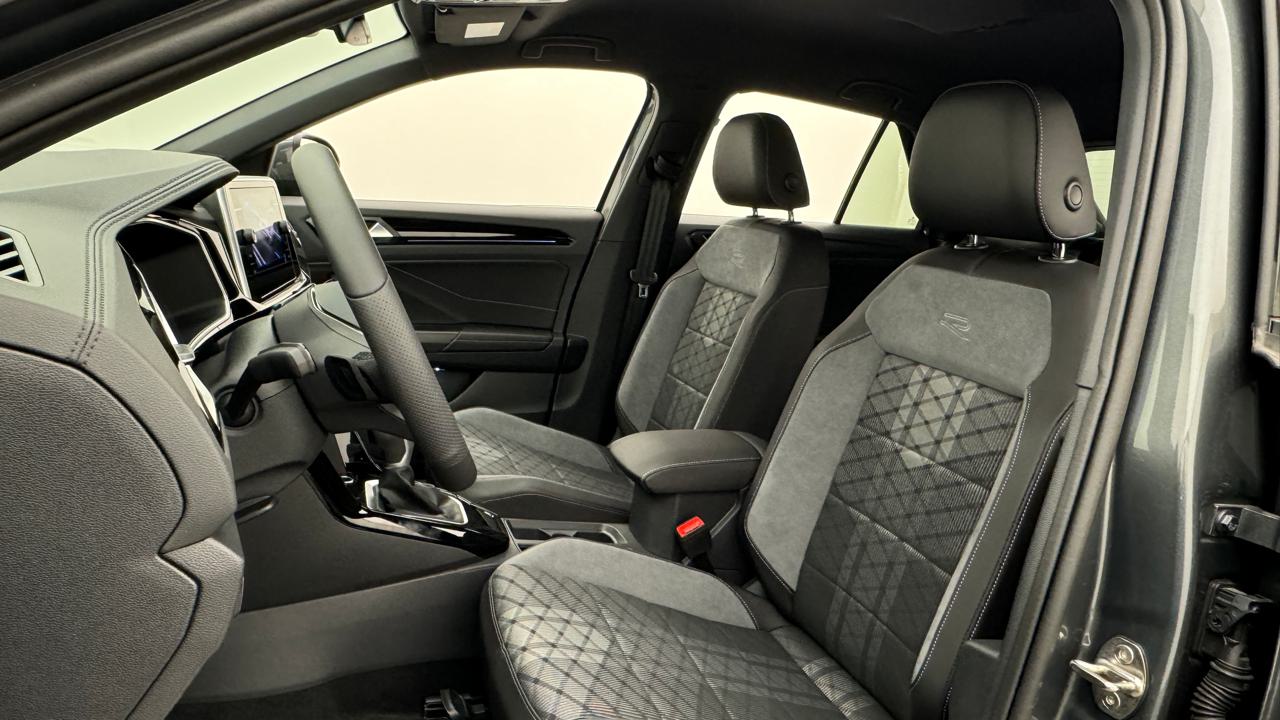 VW<br>T-Roc 1.5 TSI EVO R-Line DSG
