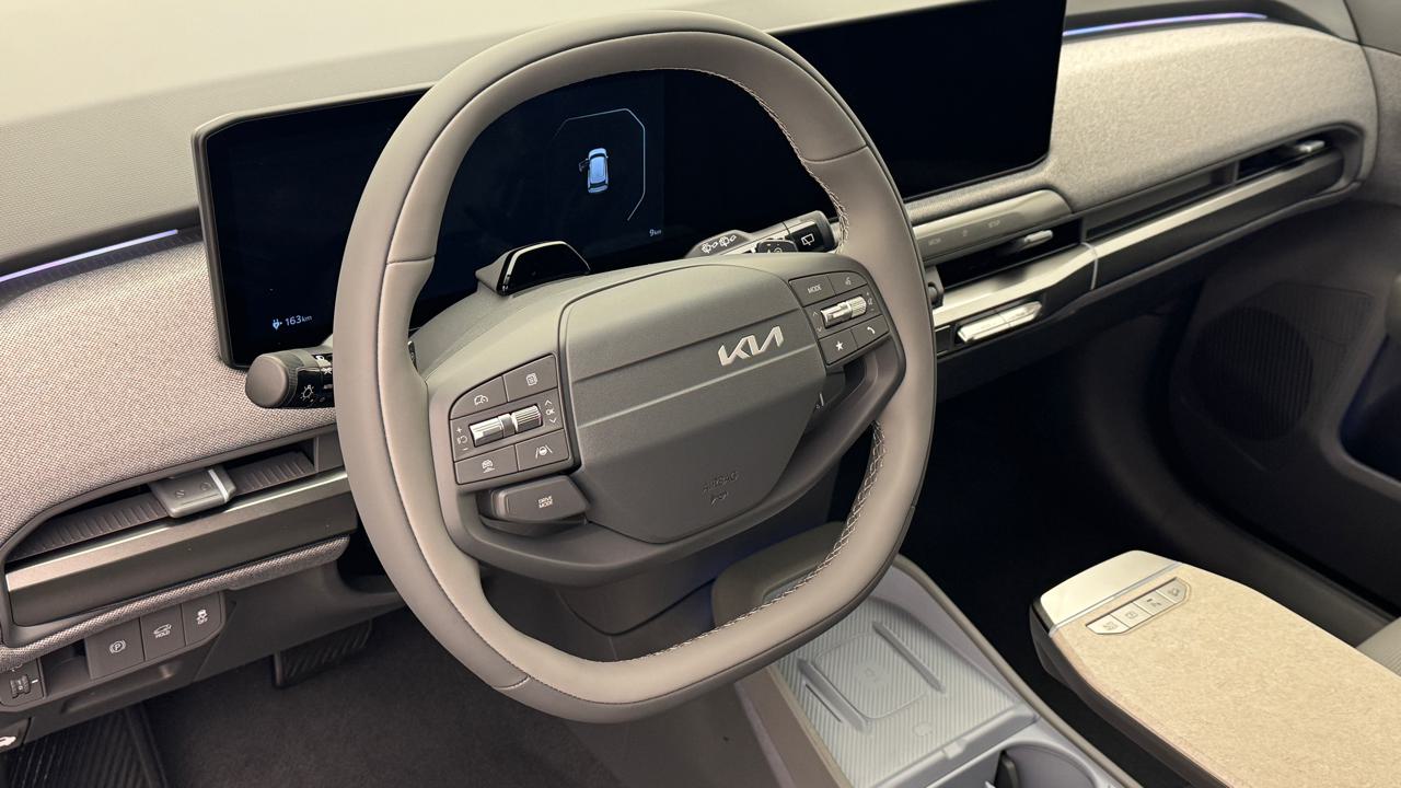 Kia<br>EV3 81 Earth+