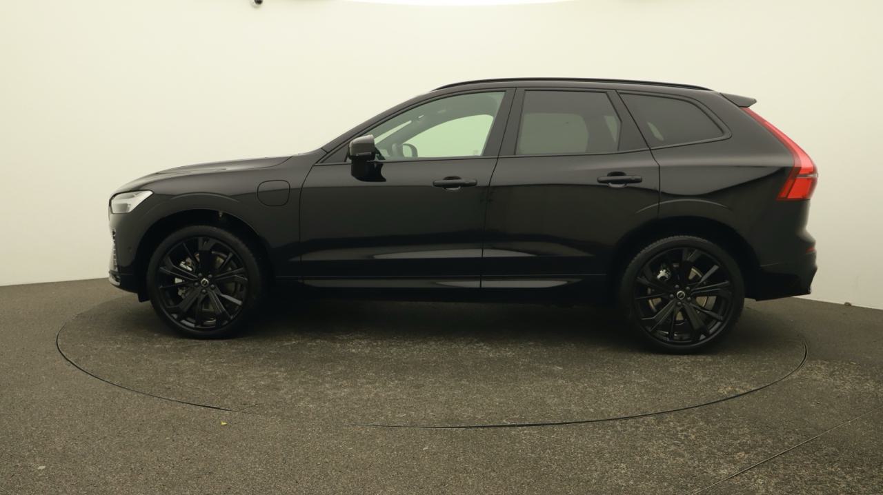 Volvo<br>XC60 T6 eAWD PluginHybrid Ultra Dark Geartronic