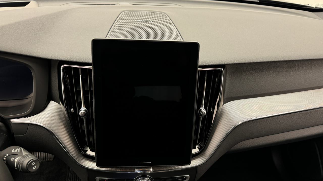 Volvo<br>XC60 T6 eAWD PluginHybrid Ultra Dark Geartronic