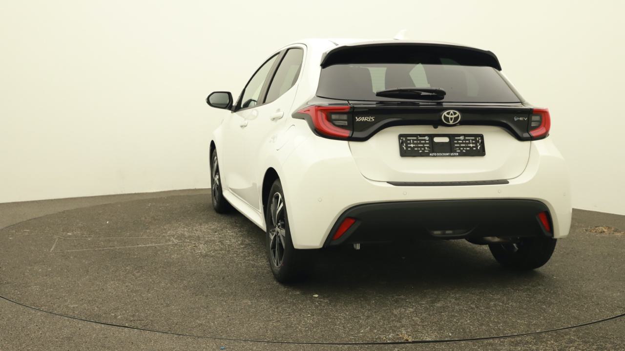 Toyota<br>Yaris 1.5 Sport e-CVT