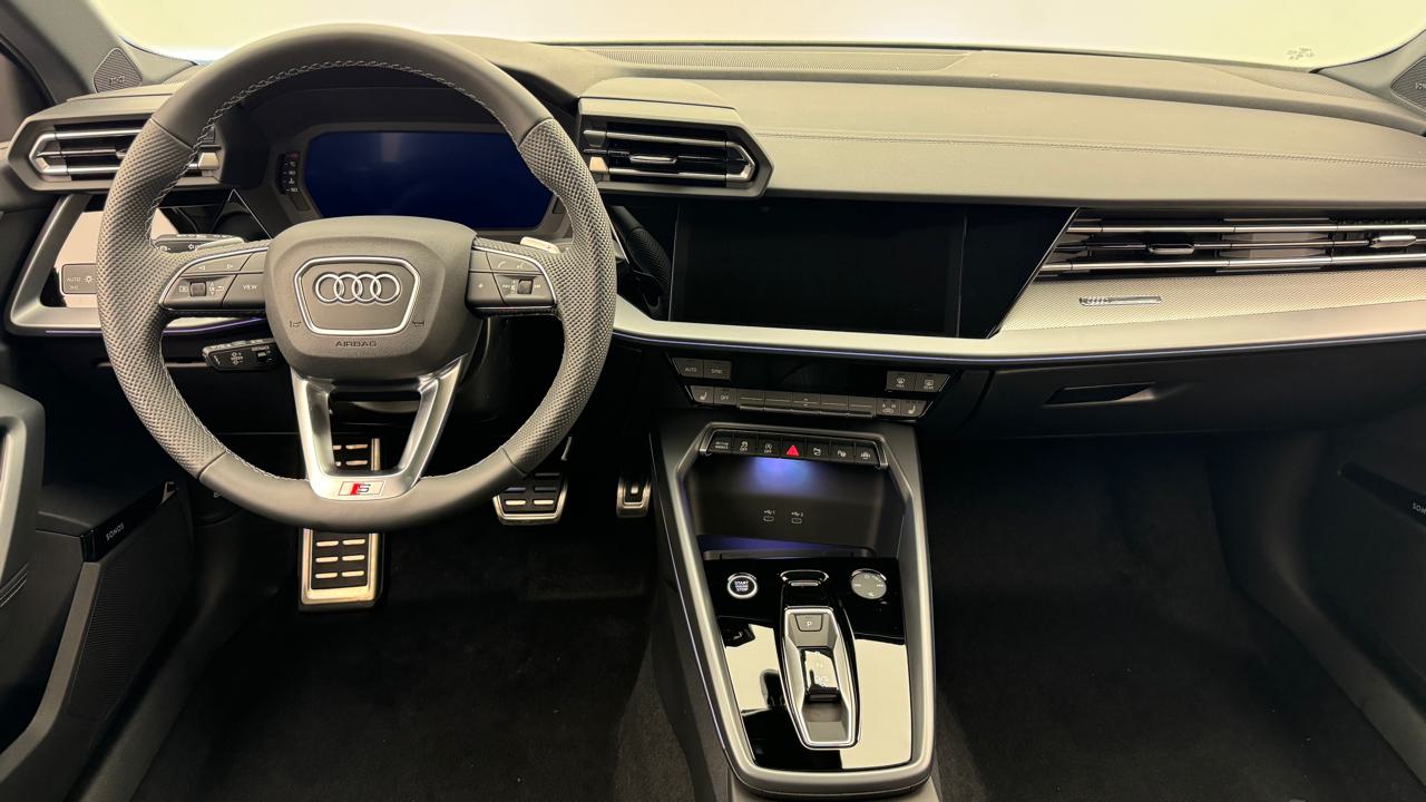 Audi<br>A3 Sportback 35 TDI S line S-tronic