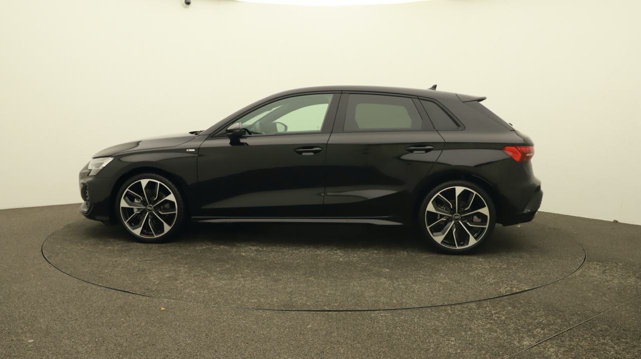 Audi<br>A3 Sportback 35 TFSI S line S-tronic