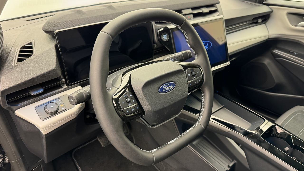 Ford<br>Puma Elektro 43kWh Premium