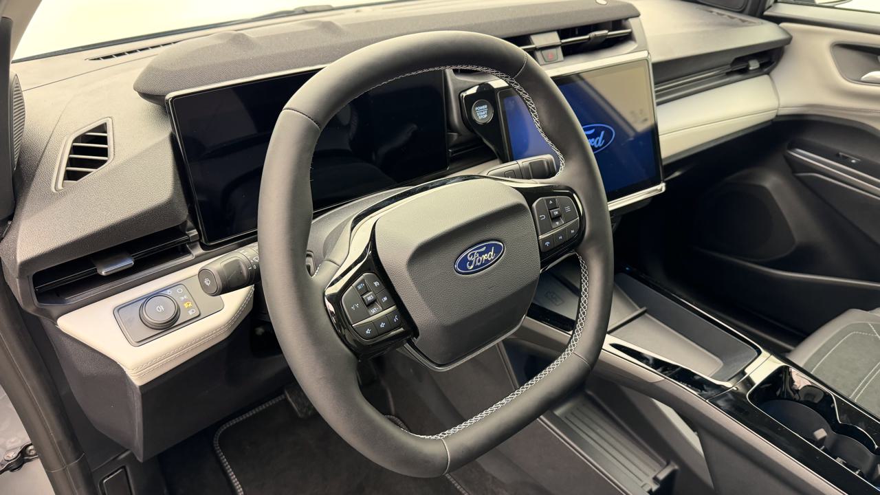 Ford<br>Puma Elektro 43kWh Premium