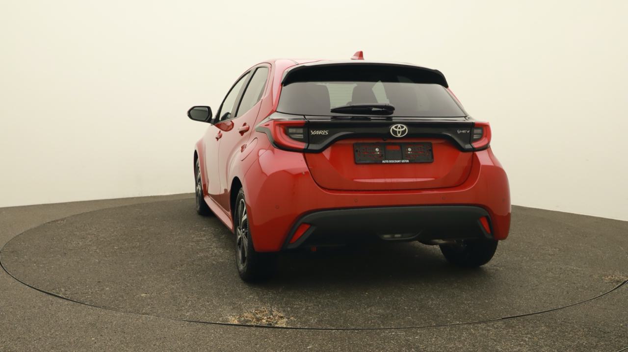Toyota<br>Yaris 1.5 Sport e-CVT