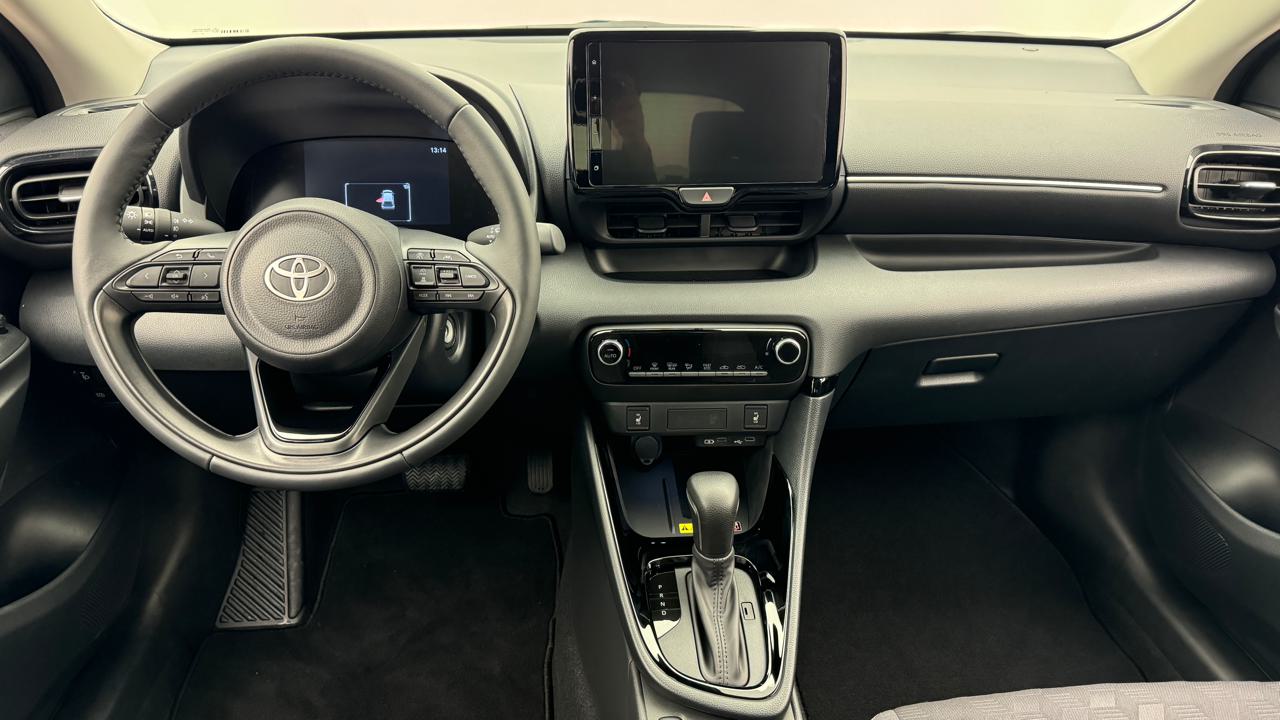 Toyota<br>Yaris 1.5 Sport e-CVT