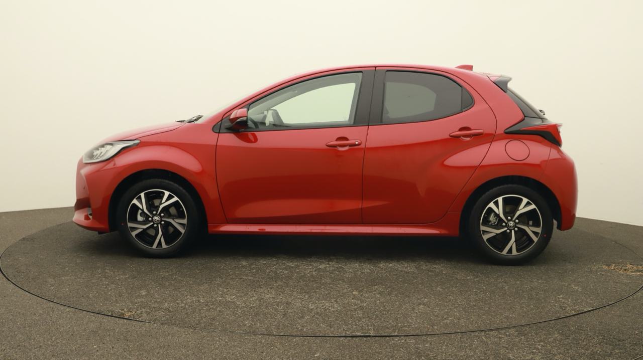 Toyota<br>Yaris 1.5 Sport e-CVT