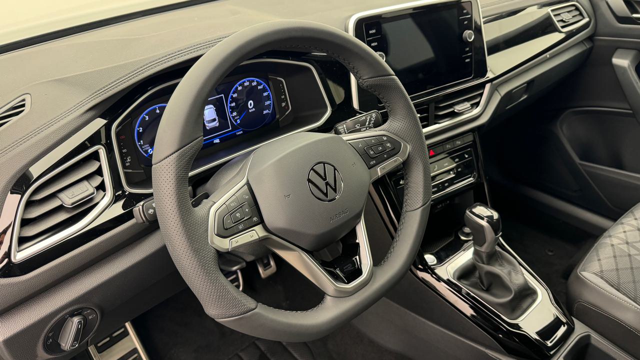 VW<br>T-Roc 1.5 TSI EVO R-Line DSG