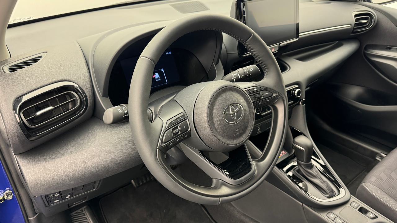 Toyota<br>Yaris 1.5 Sport e-CVT