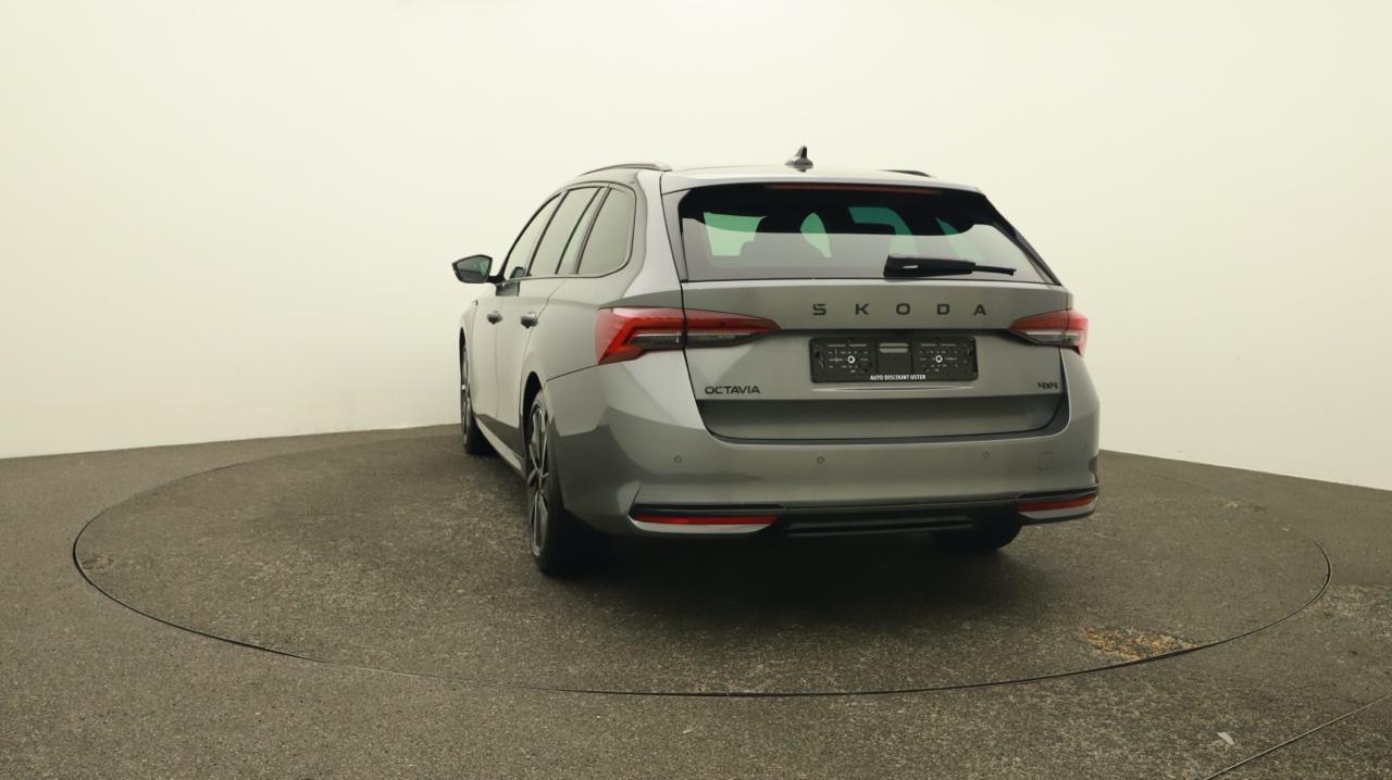 Skoda<br>Octavia Combi 2.0 TSI DSG Sport Line 4x4
