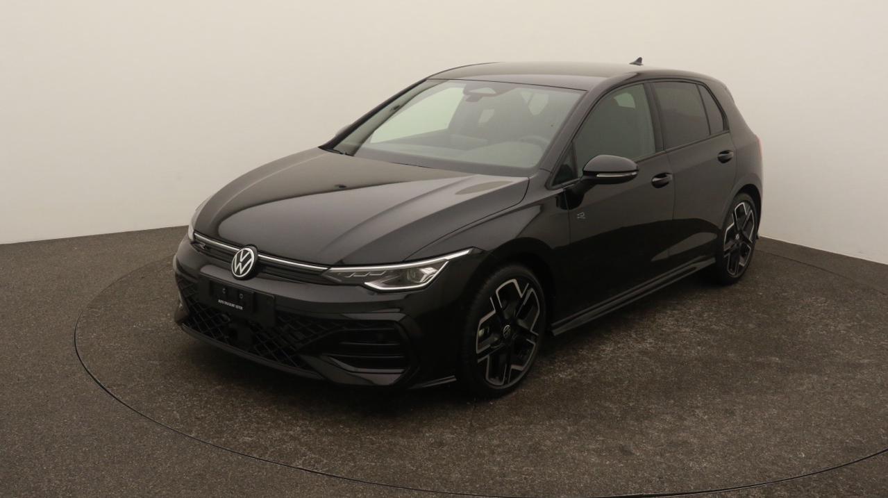 VW<br>Golf VIII 1.5 e TSI mHEV R-Line DSG