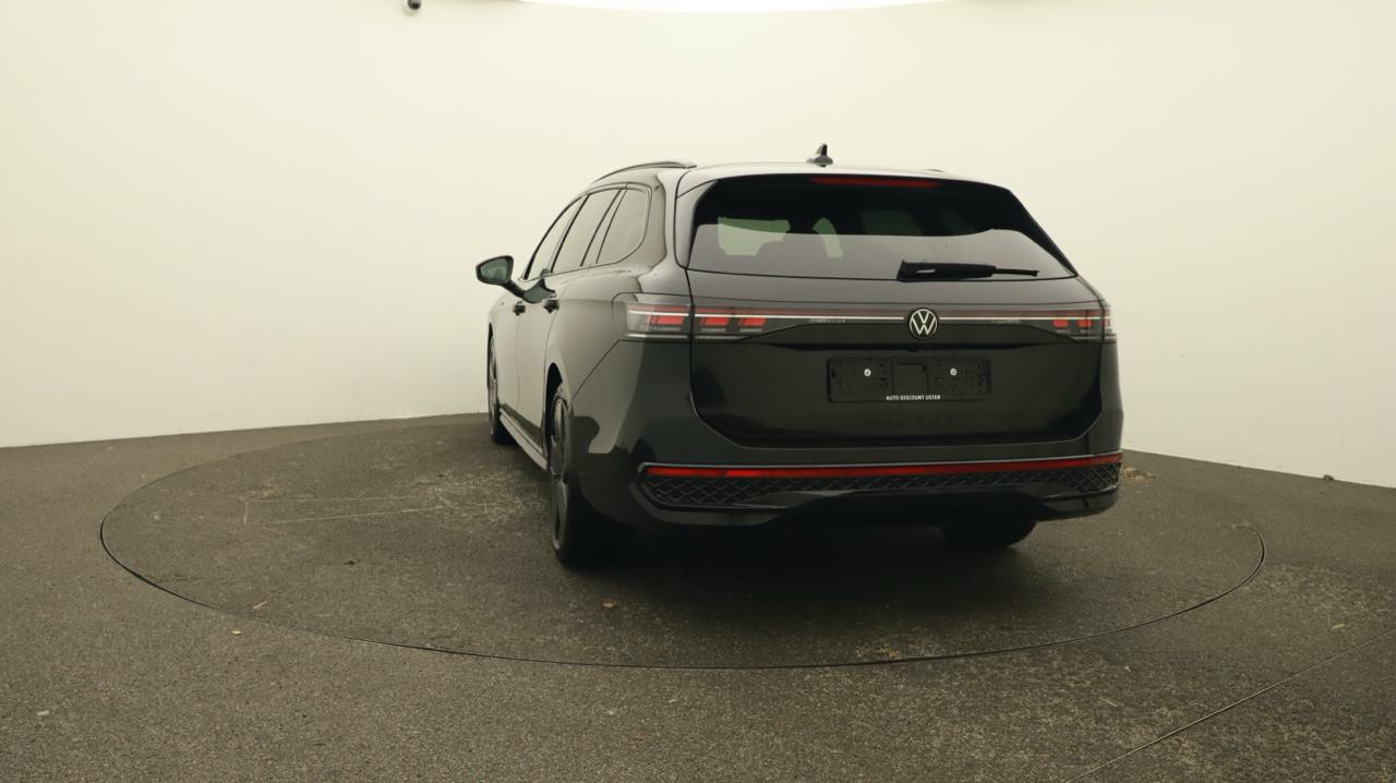 VW<br>Passat Variant 2.0 TDI evo R-Line 4 Motion DSG