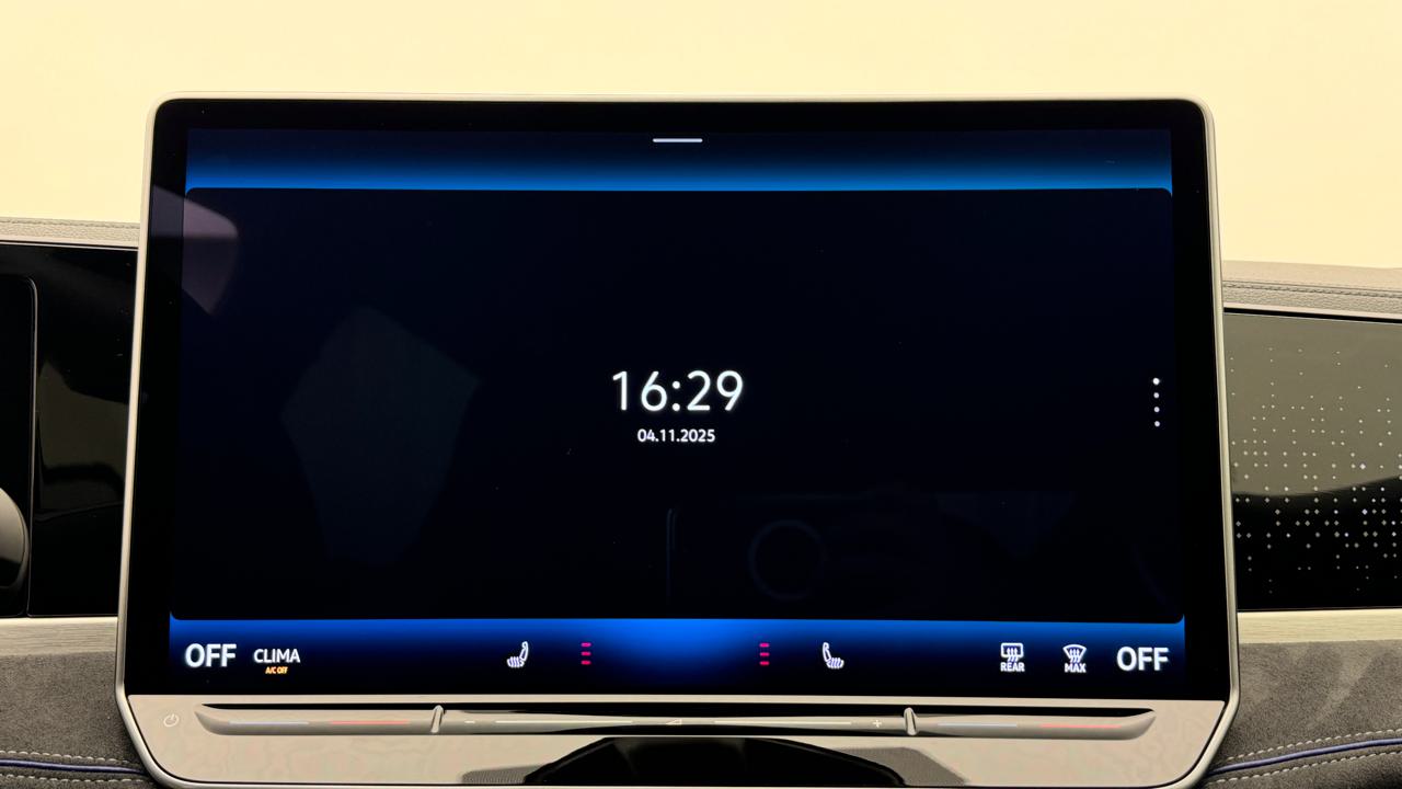 VW<br>Passat Variant 2.0 TDI evo R-Line 4 Motion DSG