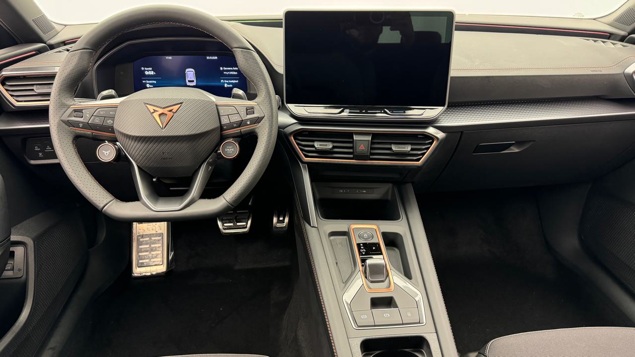 Cupra<br>LEON ST 1.5 eTSI DSG